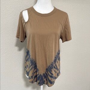 Chaser Relaxed Tan and Blue Cut Out Tee NWT Size L